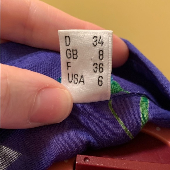 tru Vibrant Deep Blue Floral Casual Women’s Button Down short sleeved Shirt - Picture 9 of 10